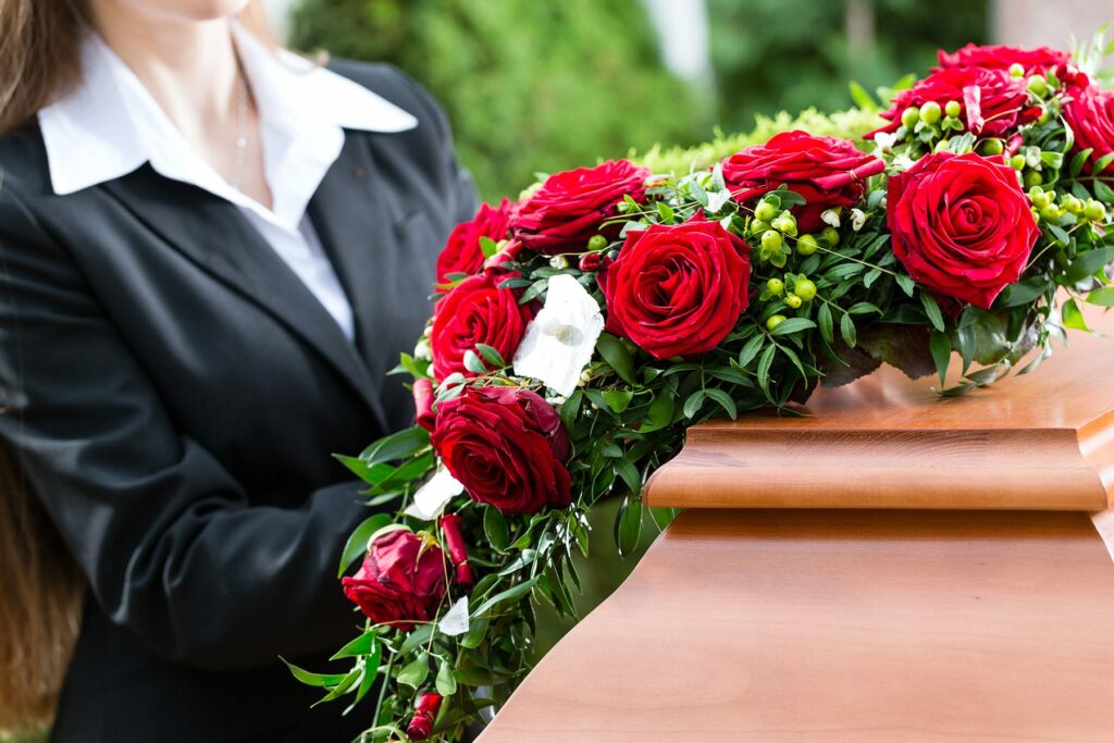 fleur sur un cercueil